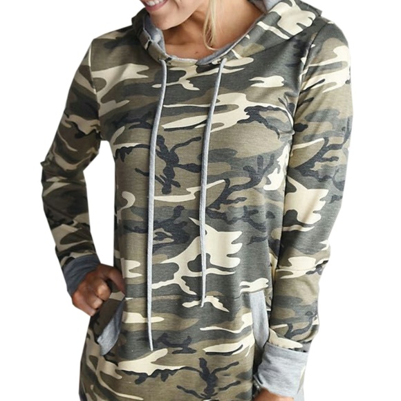 lily posh boutique Tops - NIB LILY POSH Camo Hoodie w/drawstring & pocket M